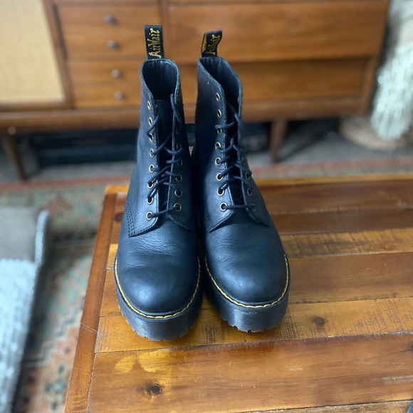 Women’s Doc Martens - Picture 6 of 9